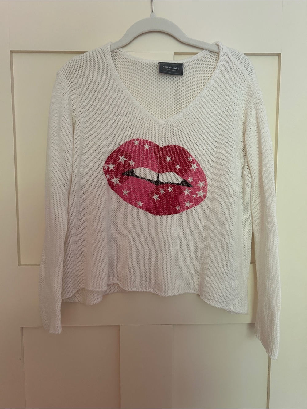 Wooden Ships White Scoop Neck Sweater with Pink Star Lip Graphic